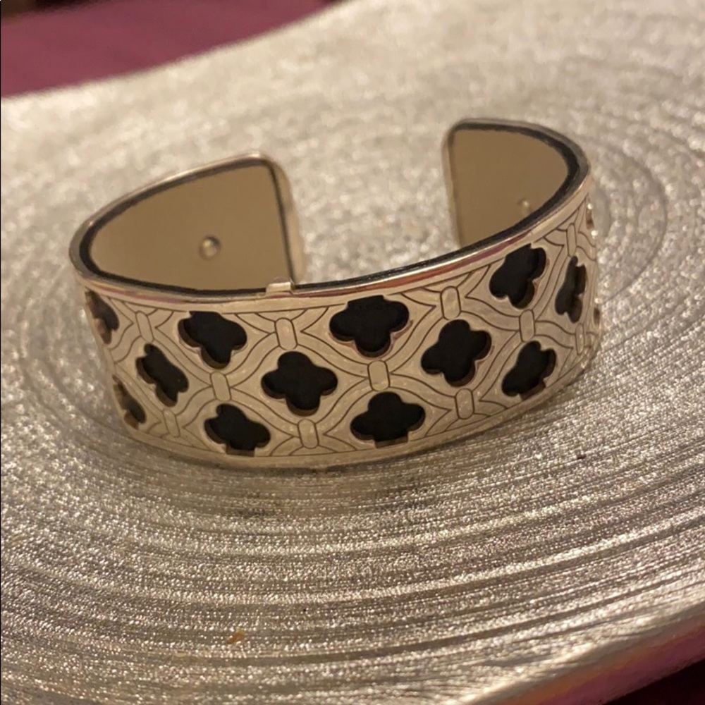 Christo Cuff